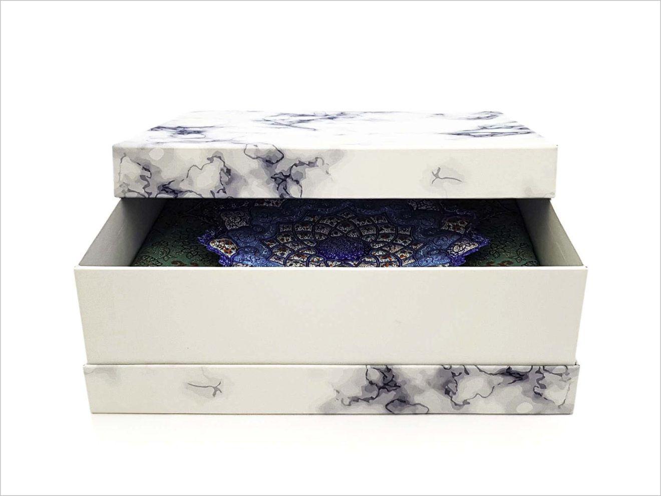 Minakari Plate & Termeh Tablecloth - Image 3